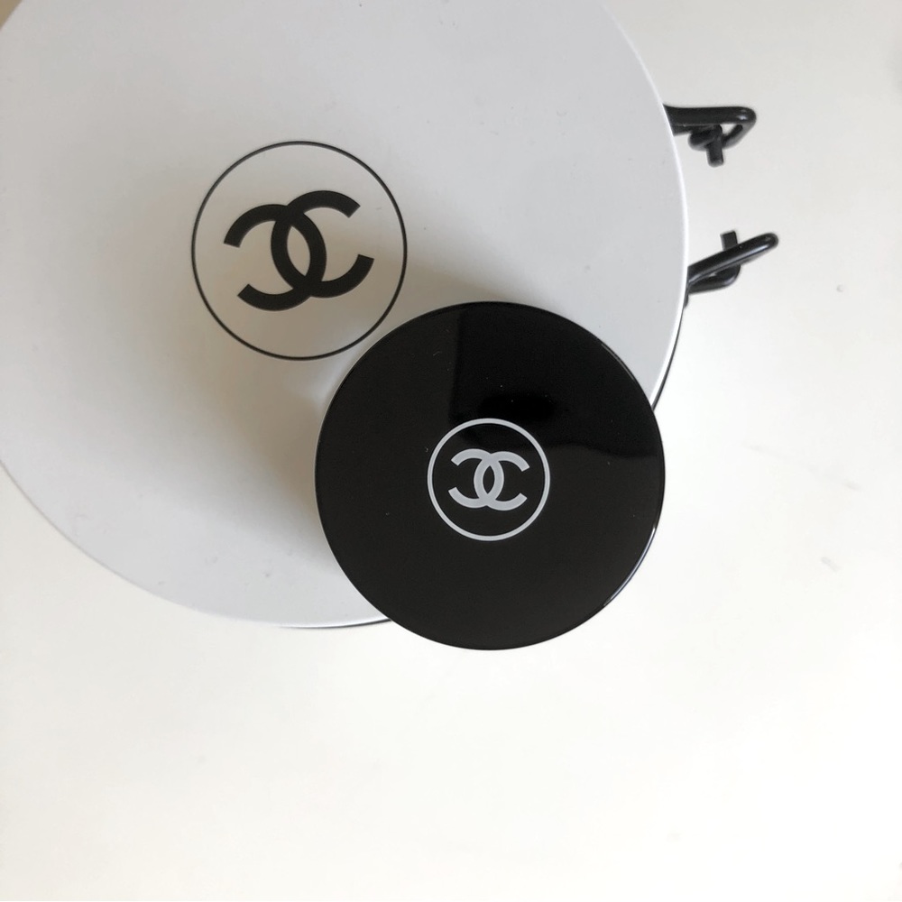 2 x Chanel CC Beauty Glass Bottle Jar Container for Makeup Travel designer - Picture 3 of 8
